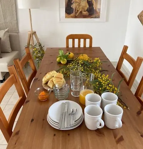 Family Tailor Made Flat In Vsr Apartman Porches