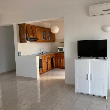 Family Tailor Made Flat In Vsr * Porches (Algarve)